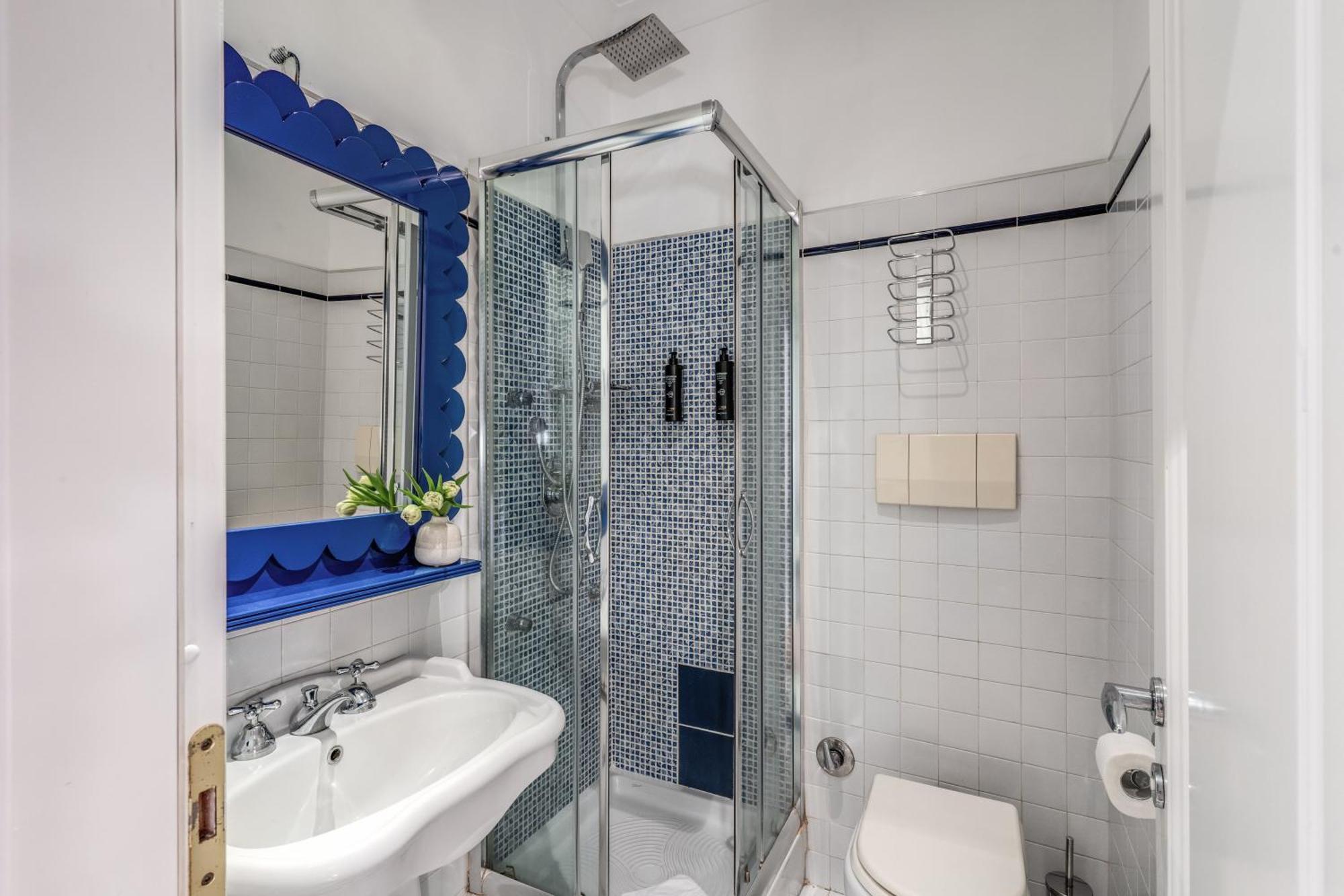 רומא Townhouse Condotti 29 מראה חיצוני תמונה